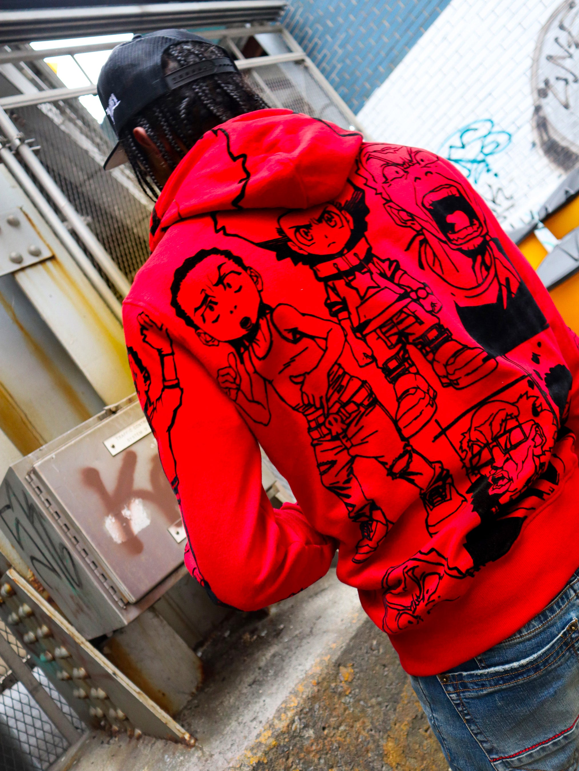 deKryptic x The Boondocks - Sudadera con capucha roja con contorno de ganadores de oro